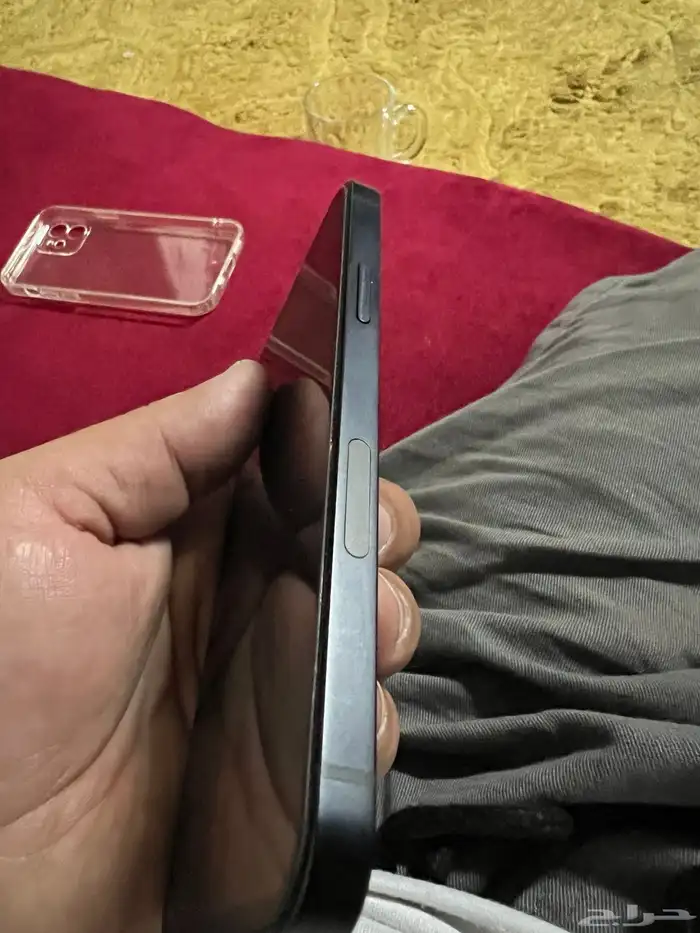 اي فون 12 العادي 3