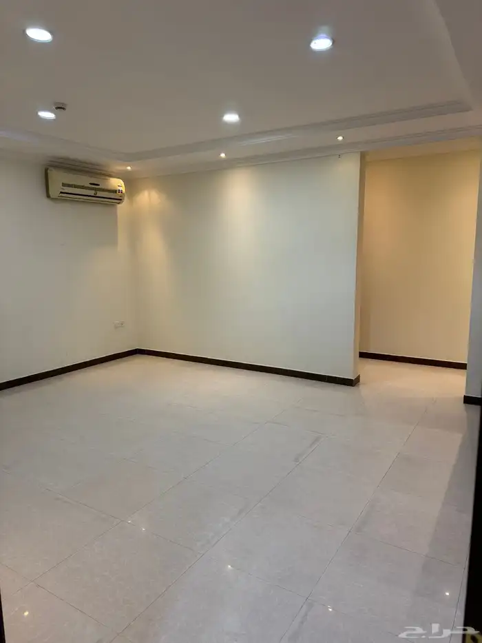 للأيجار شقة الخبر 4