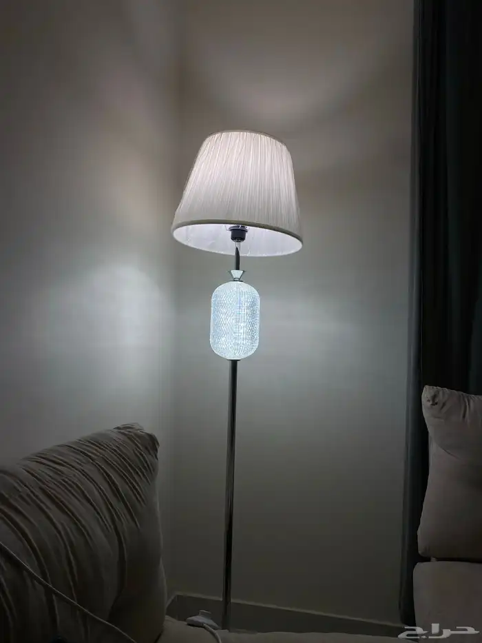 صالة كامله للبيع  كنب 5 قطع للبيع مع عدة اثاث 7