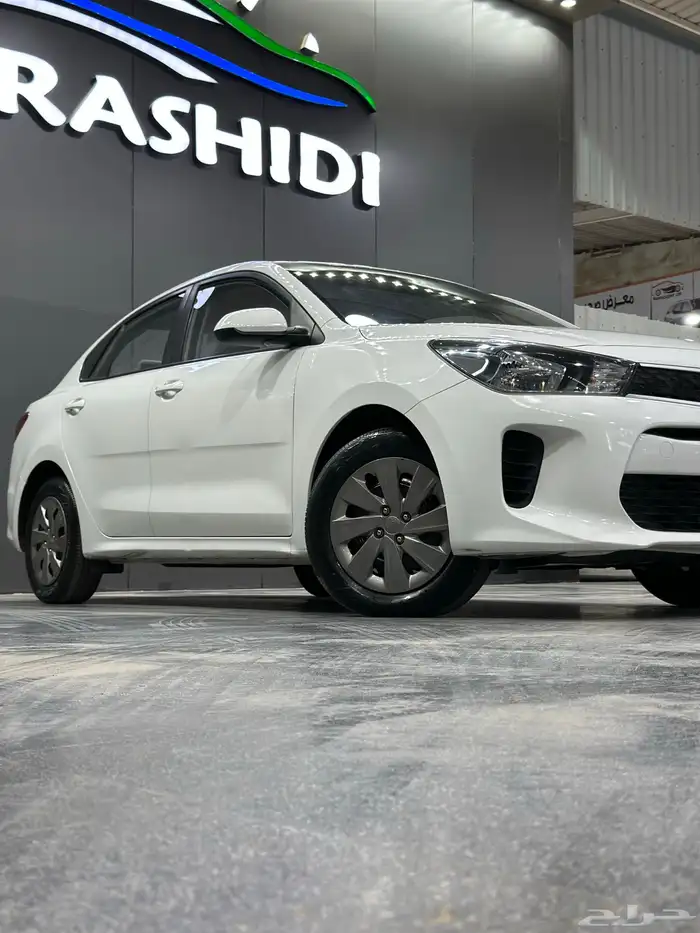 كيا ريو 2019 ستاندر ابيض لدى معرض(عبيد الرشيدي) 8