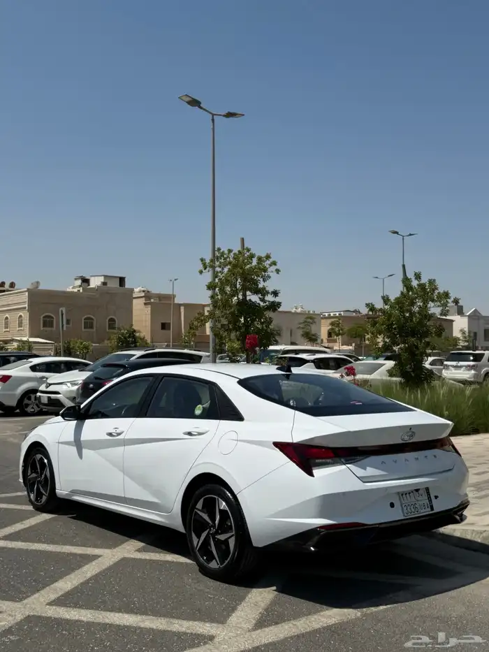 للبيع هونداي افانتي وارد كوريا المديل 2021 4