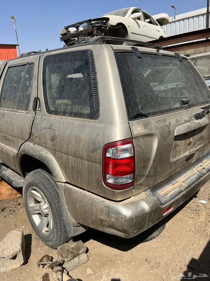 يتوفر قطع غيار باثفندر 2002 1