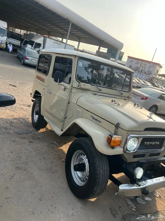 موديل 82 سياره بيض وجها 0