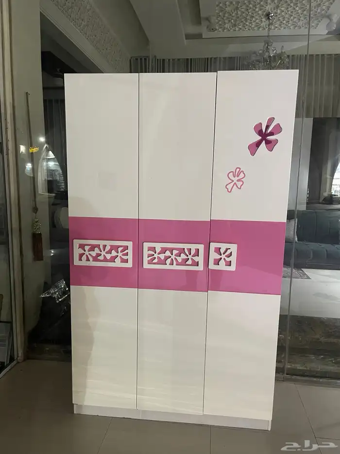 مستعمل دولاب 3باب 0