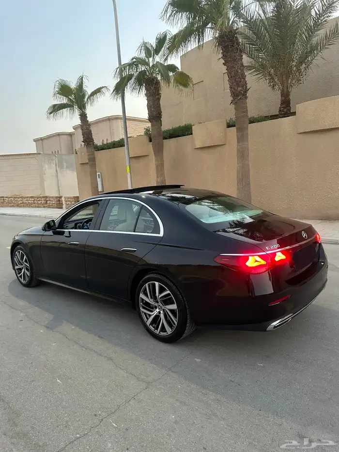 مرسيدس E200 بحاله الوكاله داخل ابيض 2024 7