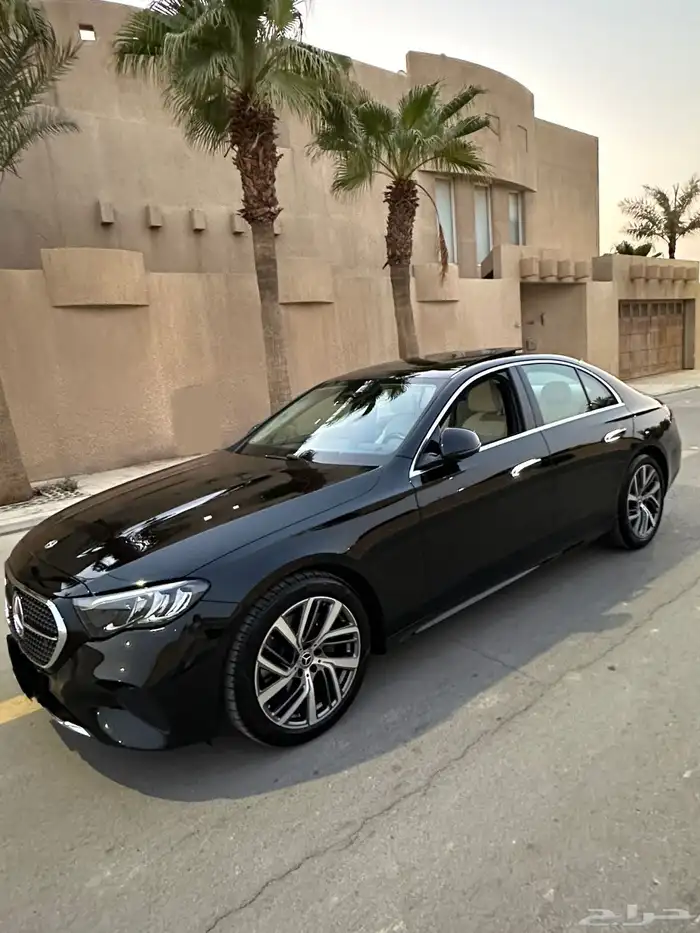 مرسيدس E200 بحاله الوكاله داخل ابيض 2024 2
