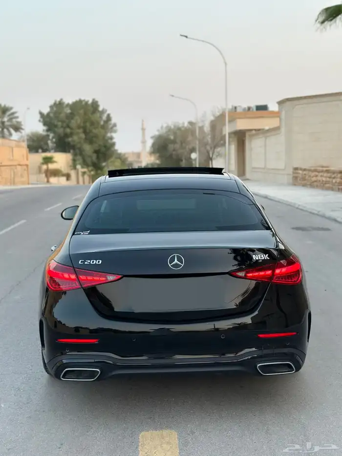 مرسيدس C200 ماشيه 35 الف فقط 2023 بحاله الوكاله 2