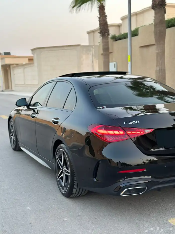 مرسيدس C200 ماشيه 35 الف فقط 2023 بحاله الوكاله 4