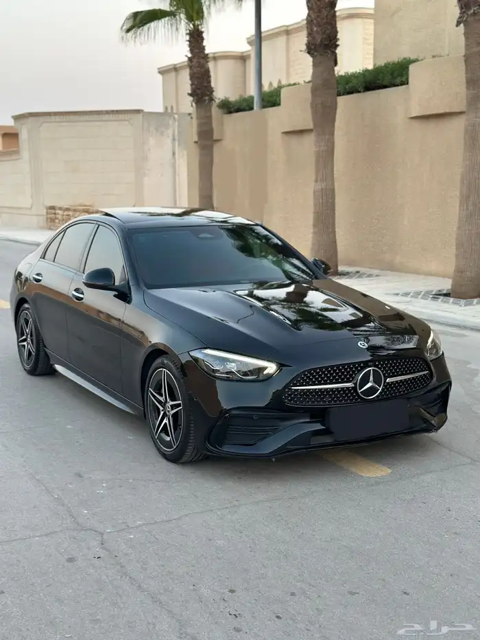 مرسيدس C200 ماشيه 35 الف فقط 2023 بحاله الوكاله 39