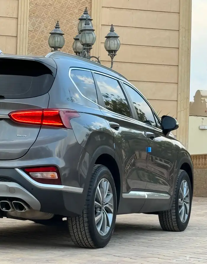 للبيع هيونداي سنتافي ديزل 2020 9