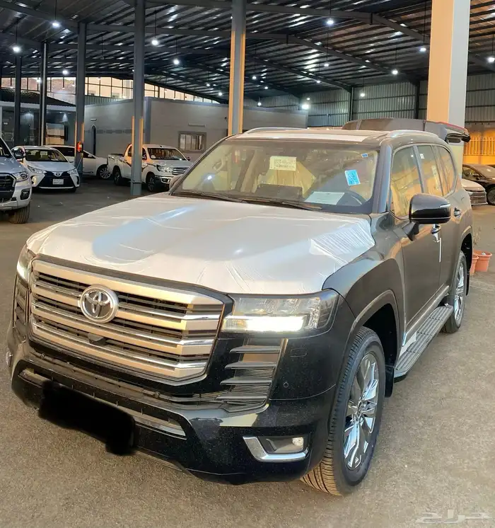 لاندكروزر 2024 GXRL4 ديزل عداد 100 كيلو فقط 7