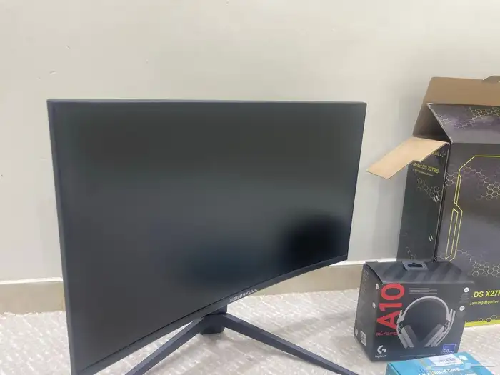 شاشه استخدام شهر جديده شرط 27 بوصه 180h 2k 0