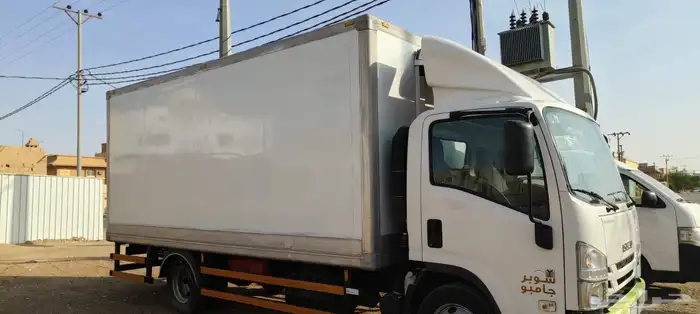 Isuzu dyna 2020 model 2