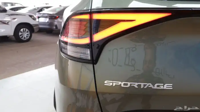 كيا سبورتاج نص فل 2025 لارج 10