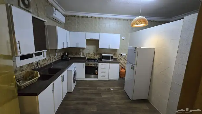 شقه فاخره بحي العارض للايجار الشهري دور ارضي 7