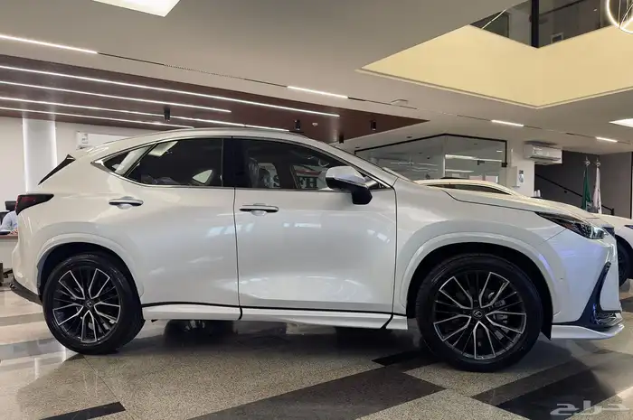 لكزس NX350 موديل 2025 2