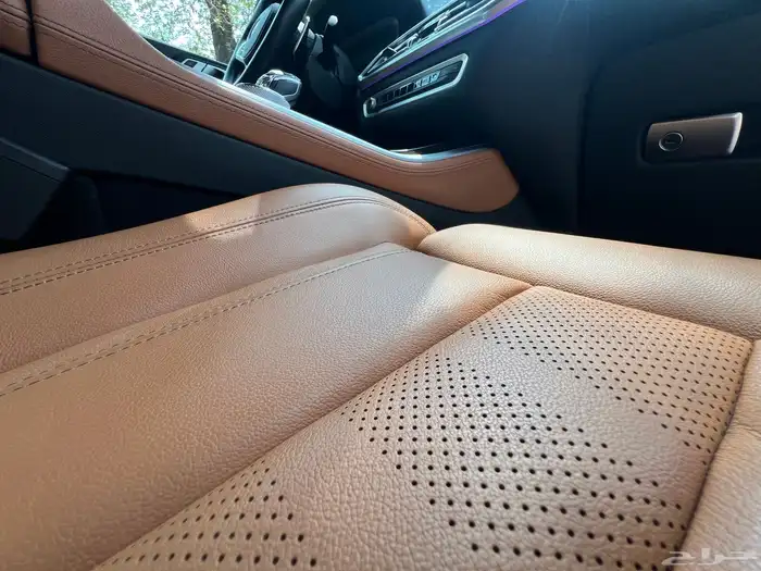 مخزن جيب BMW 2020 X5 عداد 96 الف كم فقط 42