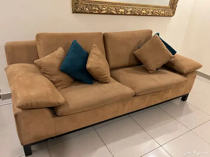 كنبة جلد مخمل ( بيعه مستعجله) 0