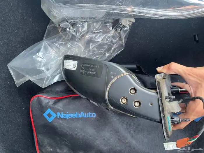 شمعه سزوكي ديزاير وقاعده مرايه 0