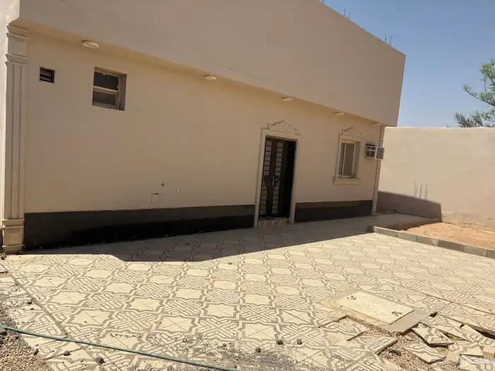 استراحه سكنيه للايجار بالعفجه او نجديه 1
