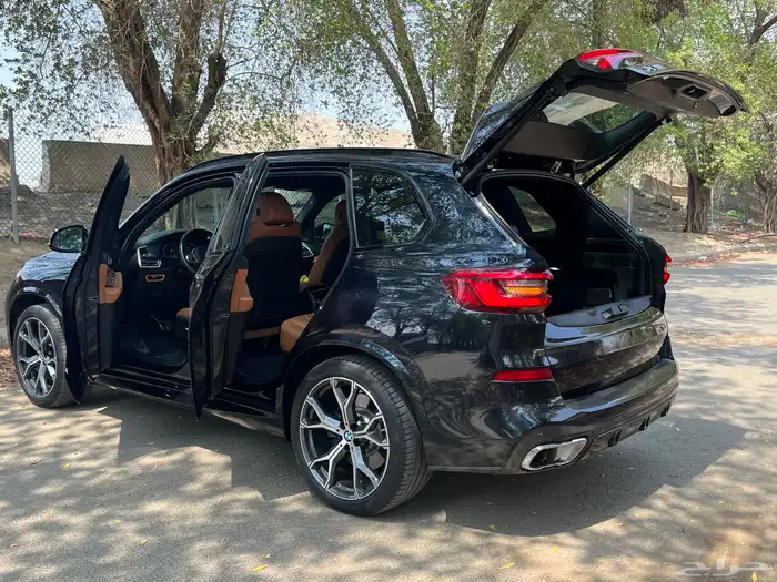 مخزن جيب BMW 2020 X5 عداد 96 الف كم فقط 5