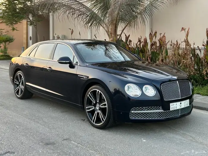 بنتلي فلاينج سبير في حاله ممتازه 0