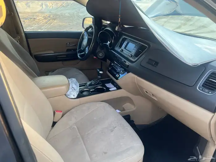 كيا كرنفال lx 2018 12