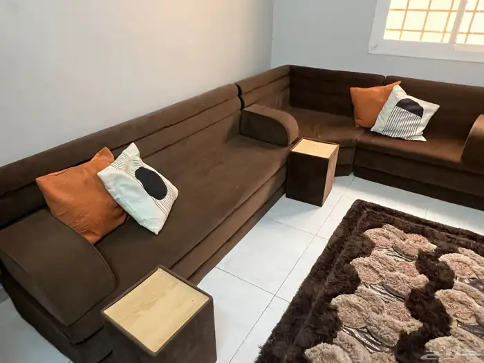 كنب مجلس مع خداديات وطاولته 2