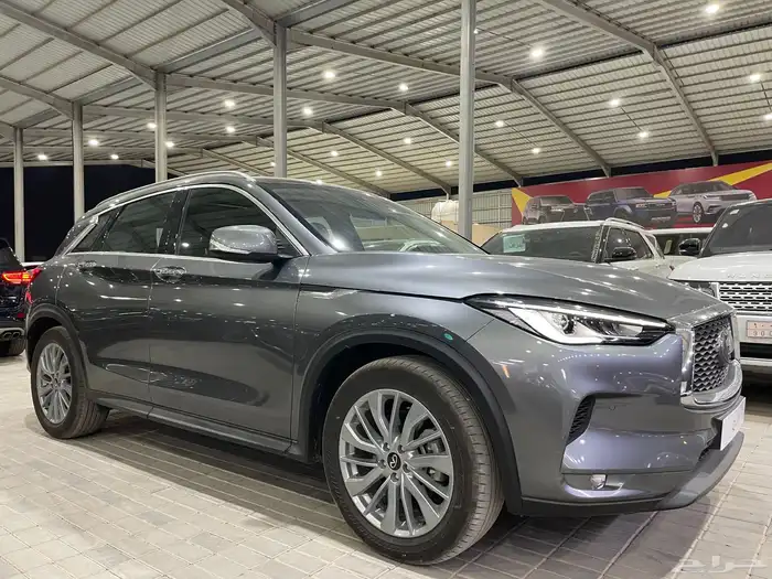 انفنتي كيو QX50 فتحه سقف سعودي(بنزين)2.0L 3