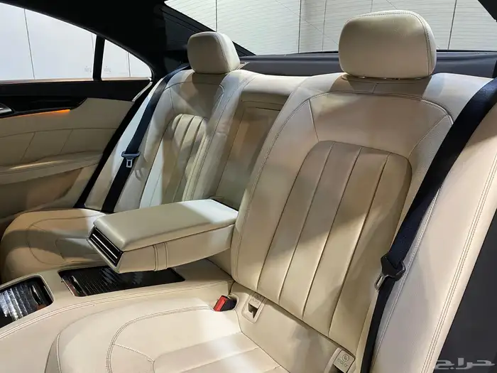 مرسيدس CLS400 2015 بحالة نظيفة جدا 14