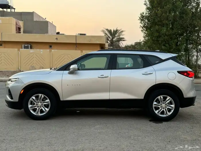 بليزر 2021 مكينة 2.0 2LT صيانات الوكالة بحالة الجديد 2