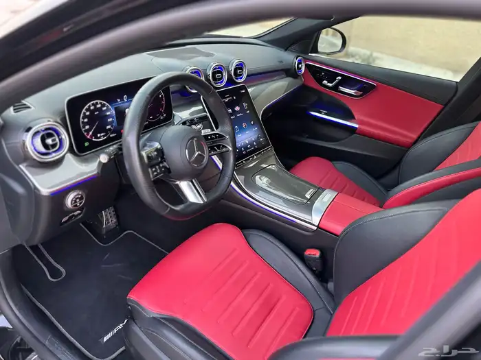 مرسيدس C200 ماشيه 35 الف فقط 2023 بحاله الوكاله 24