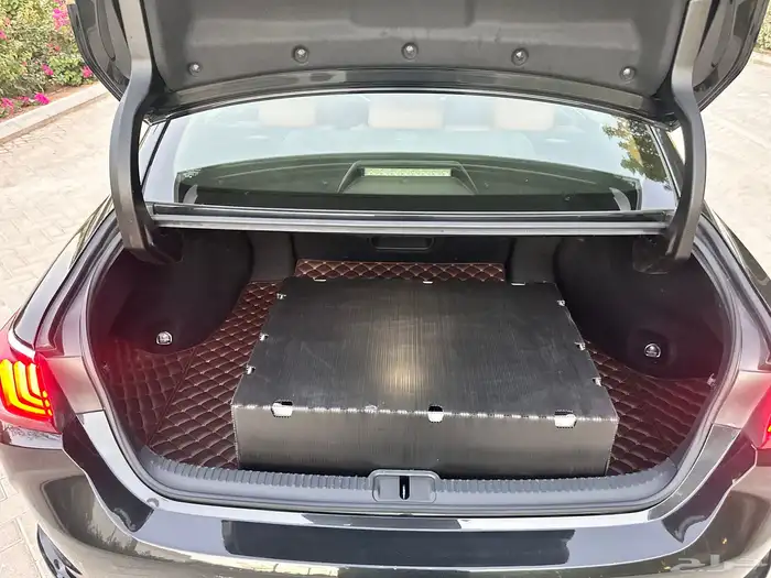 لكزس ES 350 2023 ممشى قليل بحالة الوكالة 64