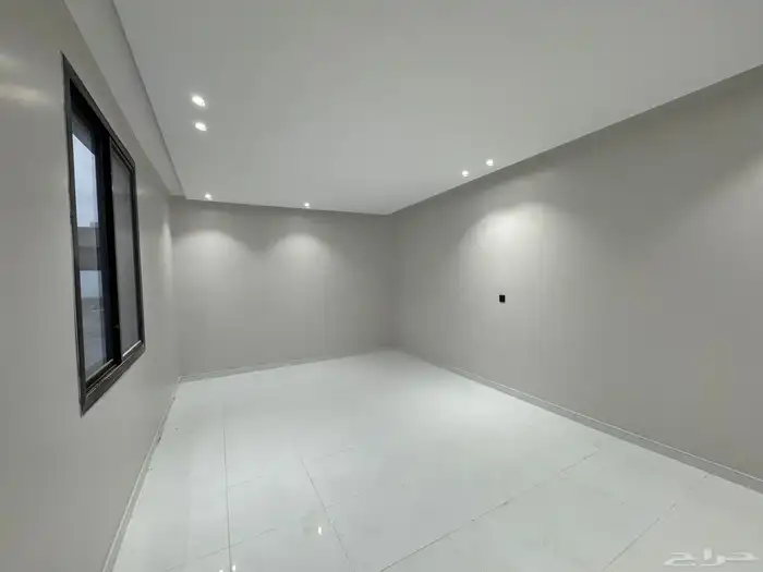 للبيع فيلا دورين وملحق في مخطط ولي العهد بسعر 800 الف 0