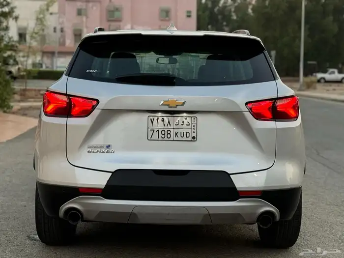 بليزر 2021 مكينة 2.0 2LT صيانات الوكالة بحالة الجديد 7