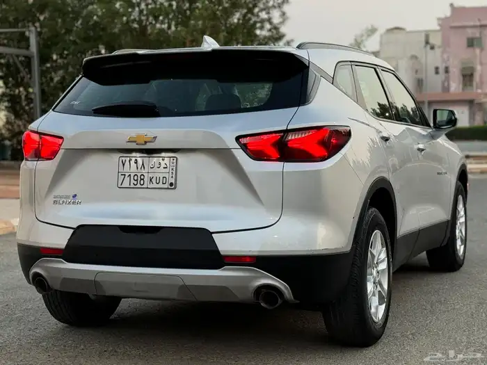 بليزر 2021 مكينة 2.0 2LT صيانات الوكالة بحالة الجديد 5