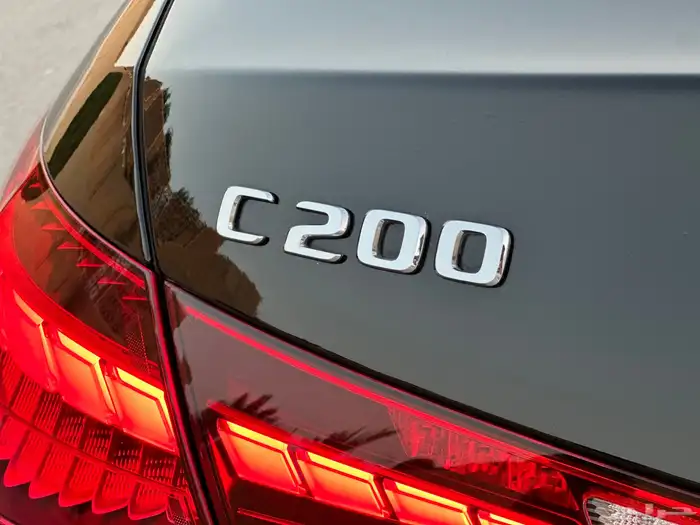مرسيدس C200 ماشيه 35 الف فقط 2023 بحاله الوكاله 7