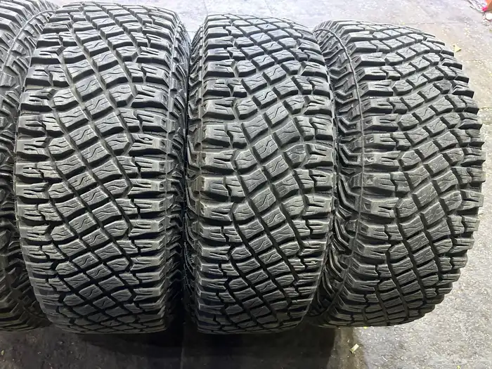 كفرات نص حجري جودير امريكي مقاس 315 70 17 25