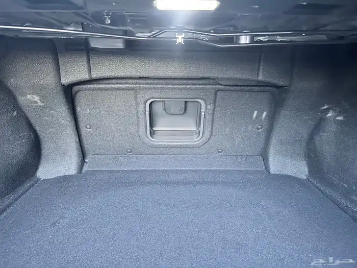 لكزس ES 350 2023 ممشى قليل بحالة الوكالة 72