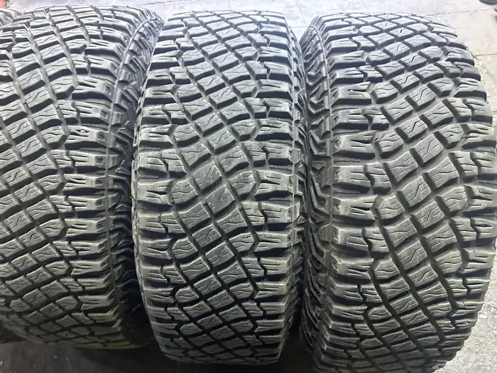 كفرات نص حجري جودير امريكي مقاس 315 70 17 6