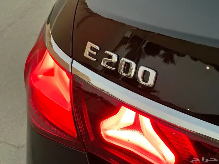 مرسيدس E200 بحاله الوكاله داخل ابيض 2024 8