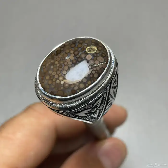 خاتم فضة بصياغة يدوية بحجر عقيق يماني جلد الثعبان 1