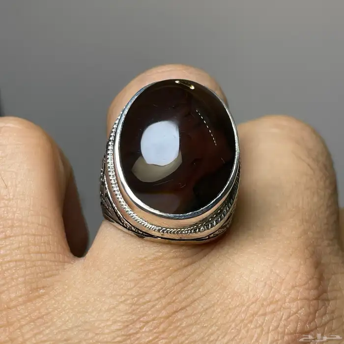 خاتم فضة بصياغة فاخرة بحجر عقيق يماني مصور ((تم البيع )) 2