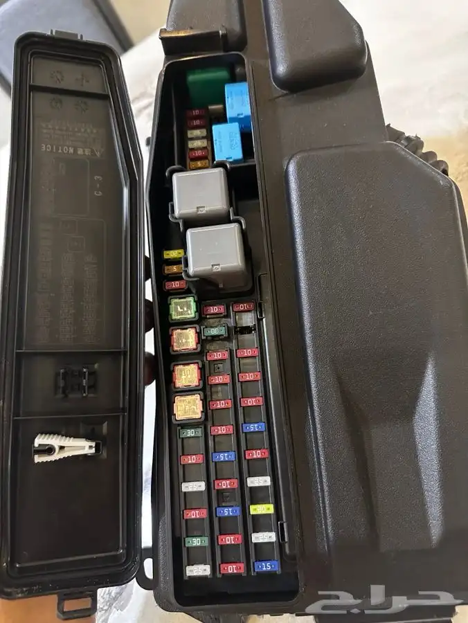 علبة فيوزات لكزس 460 LS 2