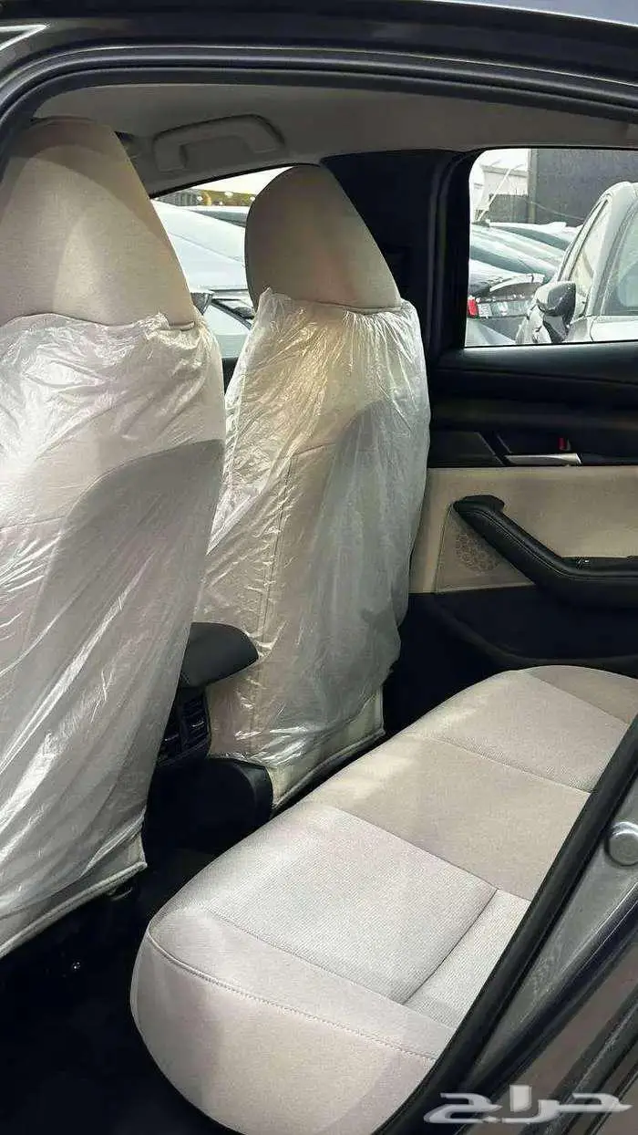 مازدا 3 2026 الخضر للسيارات 4