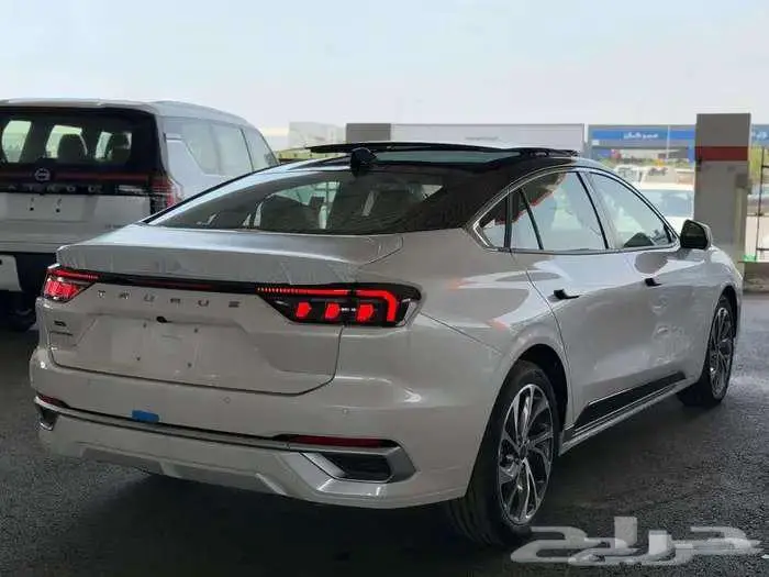 فورد تورس تيتانيوم 2025 كاش وتقسيط كاش او اقساط 3