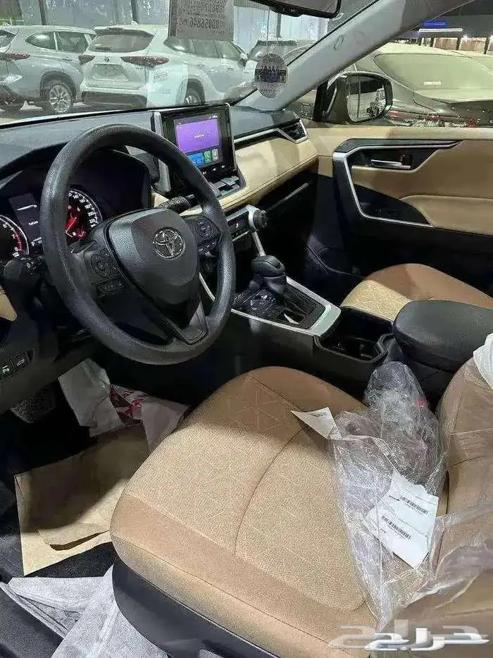 تويوتا راف فور XLE بنزين 2025 7