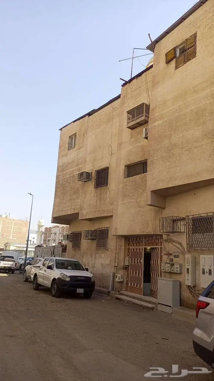 للبيع بيت شعبي مسلح 1 كم عن الحرم النبوي 2