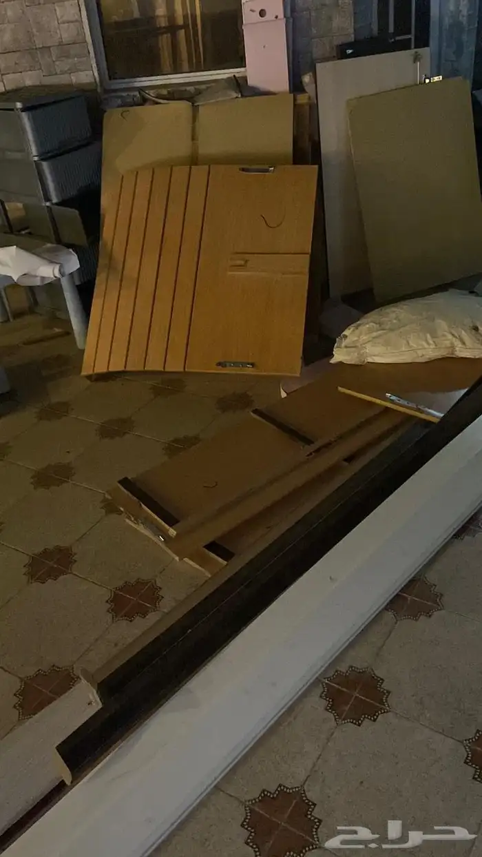 خشب دواليب  واثاث زايد لمن يريده 2