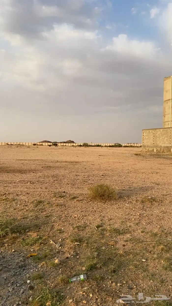 ارض للبيع في مخطط العرفاء رقم 2 واجهتين 1